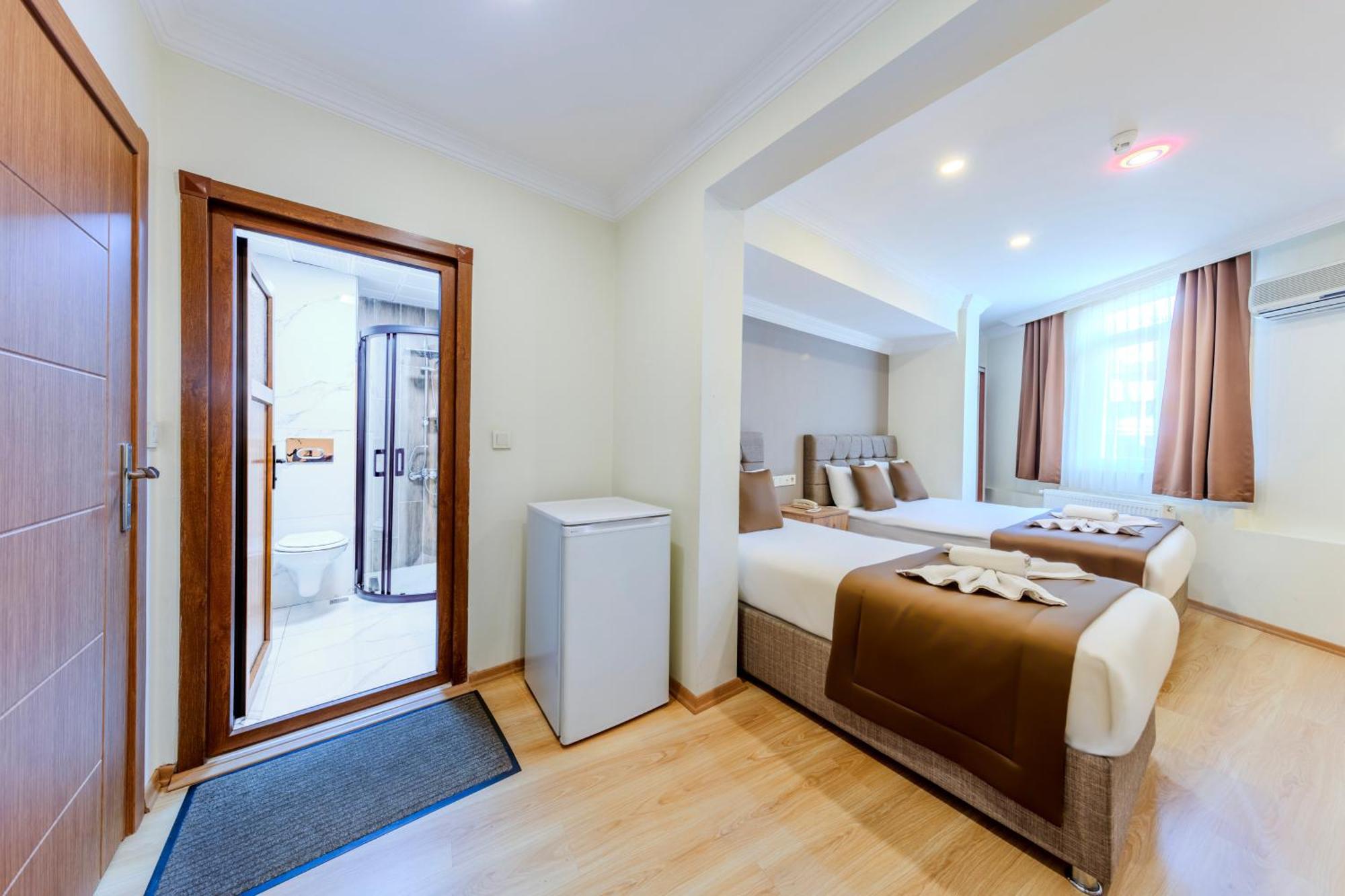 Hotel Silviya Istanbul Bagian luar foto