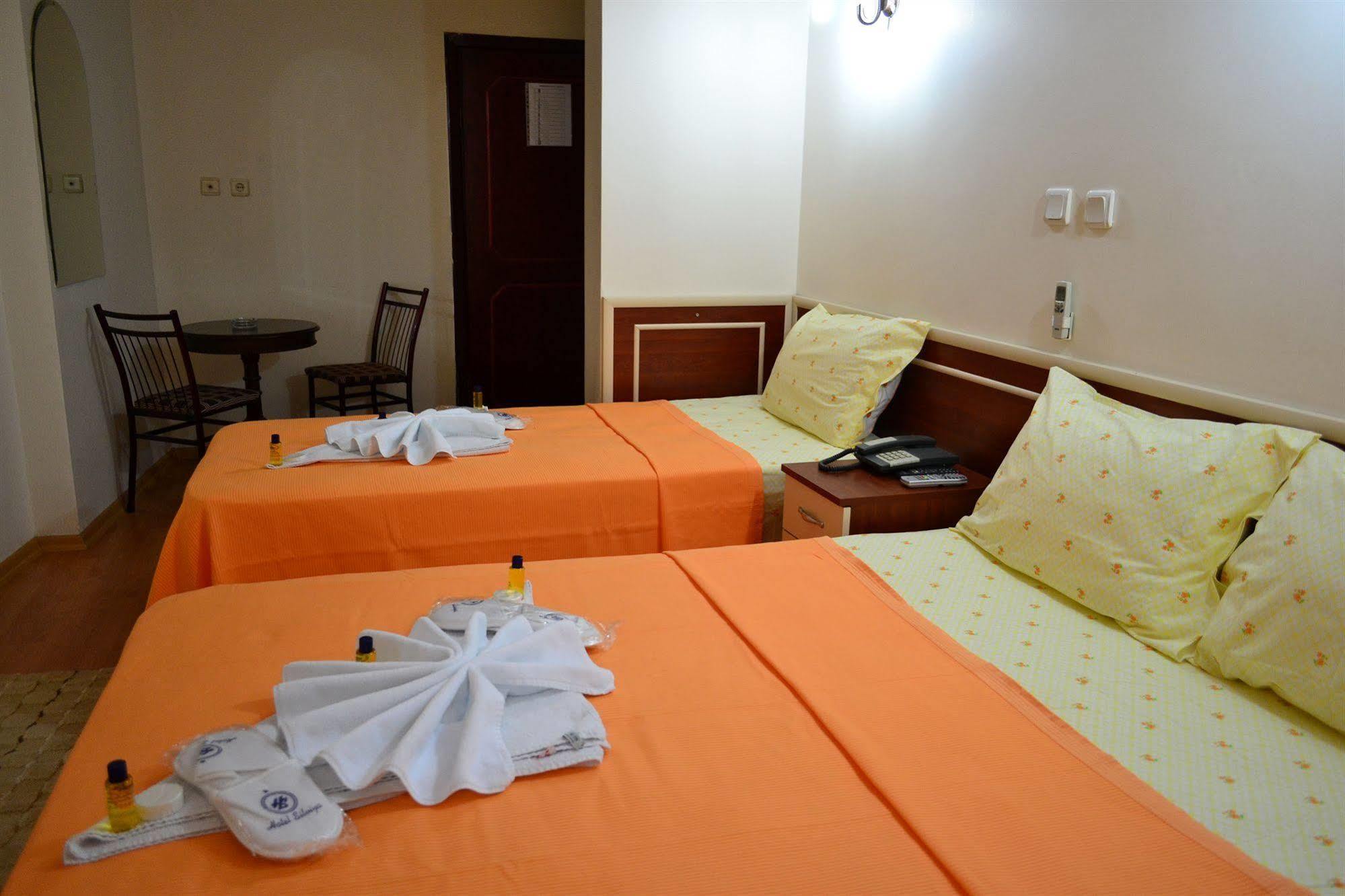 Hotel Silviya Istanbul Bagian luar foto